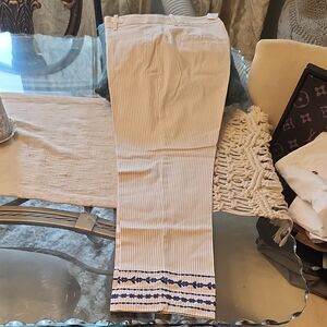 Ann Taylor DEFECTIVE Cream Pants with Blue Embroidery Nwt